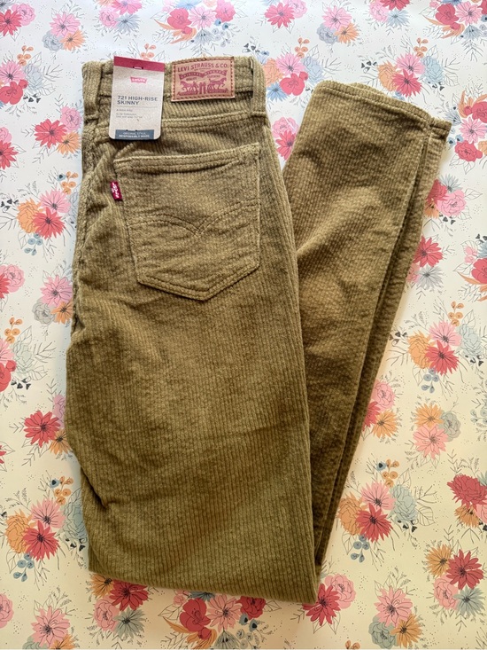 Levi's Denim - Levi's High-Rise Skinny Corduroy Jeans - Women’s